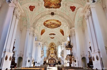 Fototapeta na wymiar Wallfahrtskirche Gößweinstein, Inneres