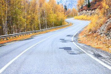 Fototapeta premium autumn highway view, freedom travel landscape