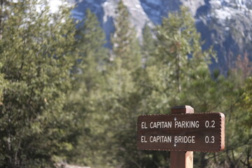 El capitan trail sign