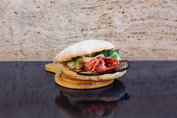 Panino, street food, food, veloce, strada, italiano, italia, tradizione, sud, puccia, Provola,...