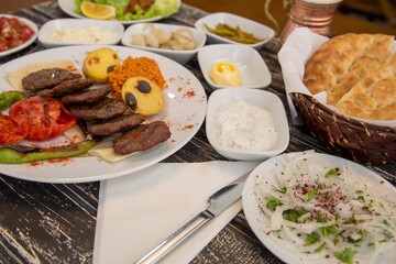 Meatbal stock photo
Beef, Bread, Burger, Cereal Plant, Cooking