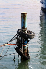 Obraz premium Berth for mooring boats and yachts in the seaport.