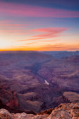 Fototapeta na wymiar Vibrant skies over the Grand Canyon at sunset