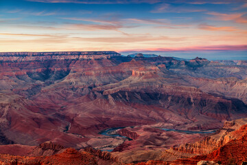 Fototapeta na wymiar Vibrant skies over the Grand Canyon at sunset