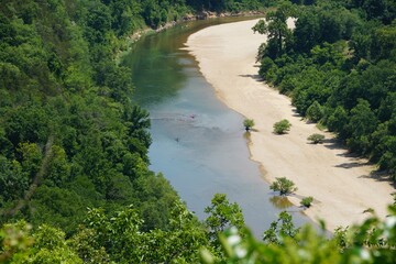 Fototapeta na wymiar The distance and scenic view of Buffalo River near Yellville, Arkansas, U.S