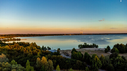 Die letzten Abendstunden über die Leipziger Seenlandschaft genießen - Sachsen - Deutschland