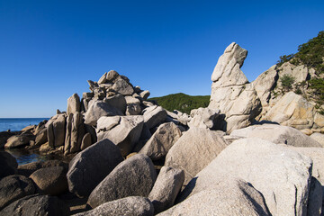 rocks and rocks on the sea
