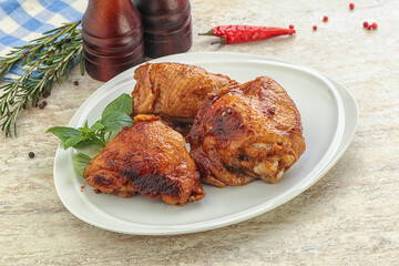 Roasted chicken leg with spicy sauce