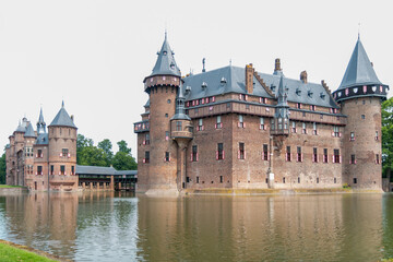 Fototapeta na wymiar castle Haarzuilens in the Netherlands