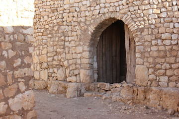 ancient city architectural monuments