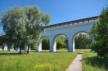 Fototapeta premium Rostokinsky aqueduct in Moscow, is a hydraulic engineering structure built in 1783-1784, Russia
