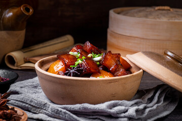 Chinese food，Delicious braised pork with potatoes