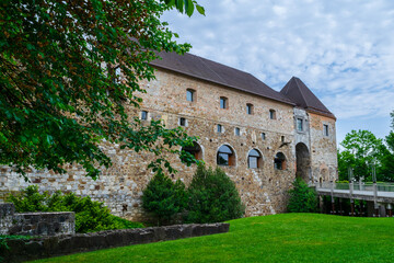 Fototapeta na wymiar Visitors entrance to the Ljubljana castle in Slovenia