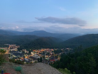 Fototapeta premium town within the mountains
