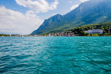 Le lac Léman et Port-Valais en Suisse