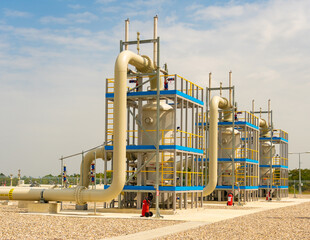 Several filtration apparatus for natural gas on a gas pipeline