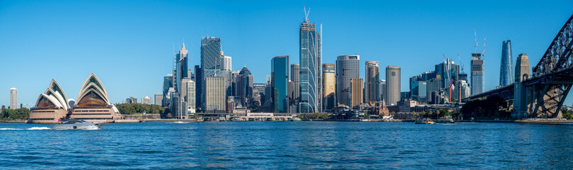 Naklejka premium Clear skies over Sydney on a winter day