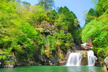 広島県三段峡 新緑の三ツ滝