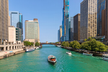 Chicago river in Chicago - obrazy, fototapety, plakaty