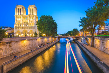 Fototapeta na wymiar Notre Dame de Paris Cathedral in Paris, France