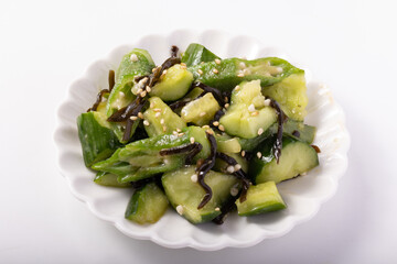 きゅうりとオクラの塩昆布和え