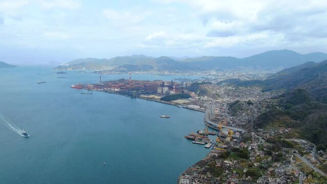広島県呉市を上空から