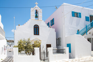 Obraz premium Kirche Die malerische Hauptstadt Chora bekannt als Mykonos-Stadt auf der beliebten Kykladeninsel Mykonos, Griechenland