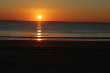 Puesta de sol en Chiìona (Cádiz) © Txus A