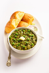 Hariyali green Pav bhaji is a variation of a traditional pav bhaji made using leafy vegetables