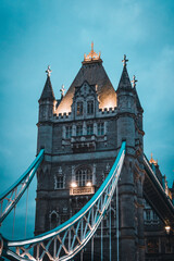 Fototapeta na wymiar Illuminated Tower Bridge in the evening