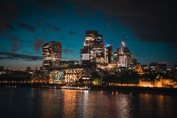 Naklejka na ściany i meble Skyline of London at night with the lights