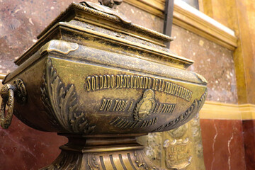 urn with human remains unknown soldier