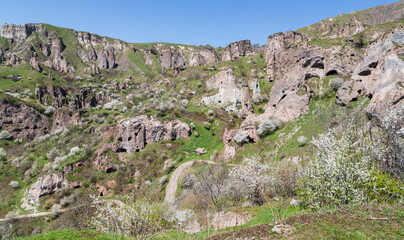 Fototapeta na wymiar Khndzoresk cave settlement (13th-century, used to be inhabited till the 1950s), Syunik region, Armenia