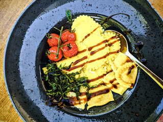 frische Pasta mit Ofentomaten