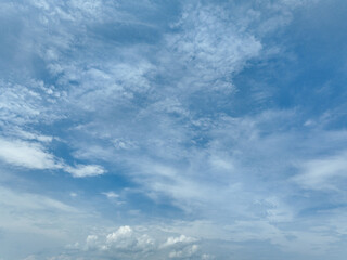 Fototapeta premium 夏空と雲