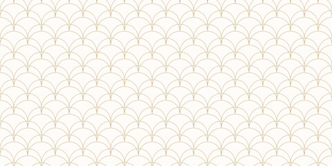 Art deco seamless pattern. Vector geometric linear background with thin curved lines, fish scale ornament, grid, lattice. Luxury gold and white abstract texture. Simple wide minimal golden design © Olgastocker