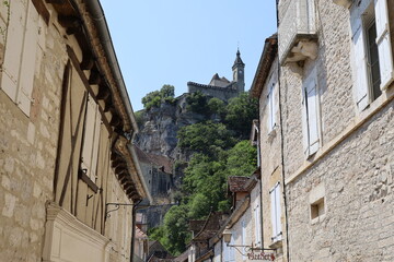 Fototapeta na wymiar Le chateau médiéval, vue de l'extérieur, ville de Rocamadour, département du Lot, France