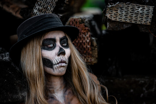Portrait of woman make up ghost face,Mexico City’s Day of the Dead parade on Sunday honored those killed in two recent earthquakes,Thailand people