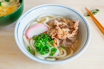 牛肉うどん