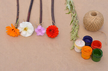 Accessories for creating brushes made of natural material. What to do with children in kindergarten or school camp in the summer.