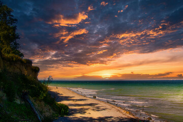 Ostsee - Meer - Warnemünde - Rostock - Seascape - Beach - Sunset - Tourism -Holiday - Background - Sunrise over sea - High quality photo