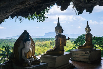 Obraz premium Myanmar, Hpa An - statuettes de Bouddha dans la grotte de Yathaypyan.