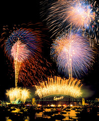 New Years Eve fireworks on Sydney harbour, Australia.. - 526875038