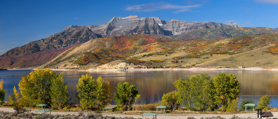 Wasatch mountain range by the Deer creek reservoir in Utah.