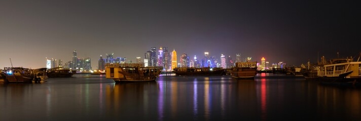 Fototapeta na wymiar wunderschöne Aussicht auf die stadt Doha in Qatar 