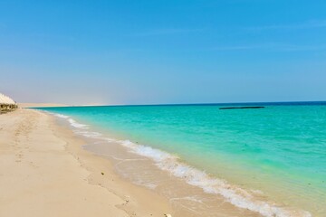 Fototapeta na wymiar Wunderschöner strand in Qatar 