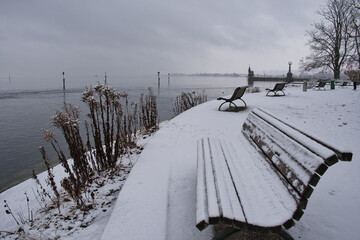 Winter am Bodenseeufer von Konstanz