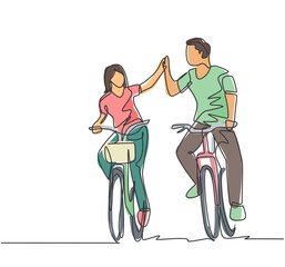 Single line drawing of young happy couple riding bicycle romantically holding hands together at outdoor park. Love relationship concept. Continuous line draw graphic design vector illustration