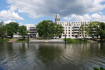 Ruhrpromenade und Ruhr in Mülheim an der Ruhr