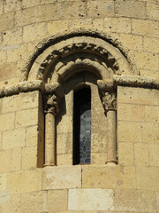 Romanesque church of San Nicolas. (12th century). Detail of window in the apse.
Historic city of Segovia. Spain. 
